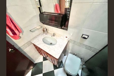 Casa à venda com 278m², 4 quartos e 3 vagasBanheiro da Suíte 3
