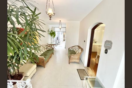 Casa à venda com 278m², 4 quartos e 3 vagasHall de entrada