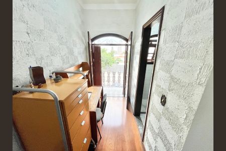 Casa à venda com 278m², 4 quartos e 3 vagasQuarto Suíte 1