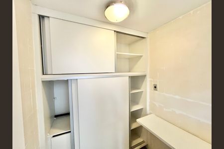 Casa à venda com 278m², 4 quartos e 3 vagasQuarto de Serviço