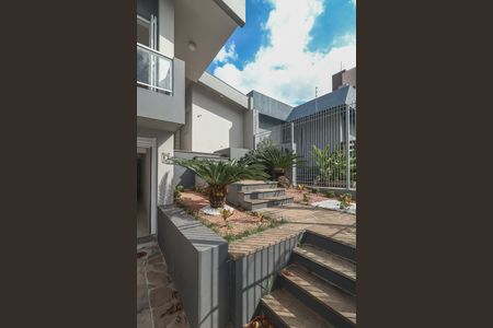 Casa à venda com 223m², 3 quartos e 2 vagasFachada