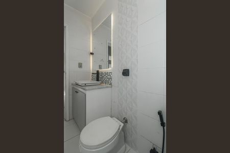 Casa à venda com 223m², 3 quartos e 2 vagasBanheiro Social