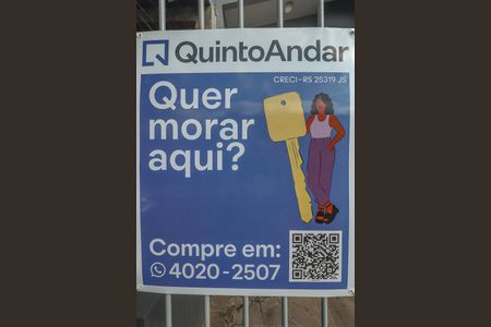 Casa à venda com 223m², 3 quartos e 2 vagasFachada