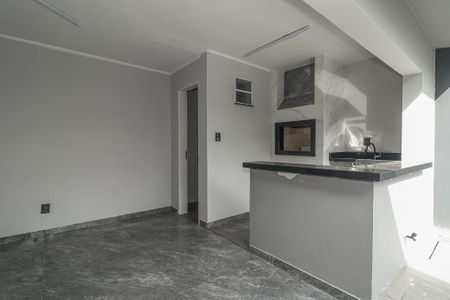 Casa à venda com 223m², 3 quartos e 2 vagasChurrasqueira