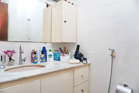 Apartamento à venda com 85m², 3 quartos e 2 vagasBanheiro da Suíte