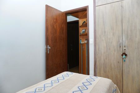 Apartamento à venda com 85m², 3 quartos e 2 vagasQuarto 2