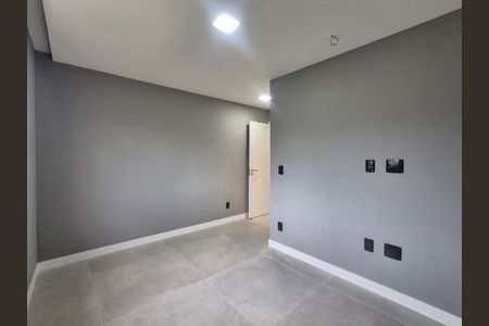 Casa de condomínio à venda com 265m², 4 quartos e 3 vagas
