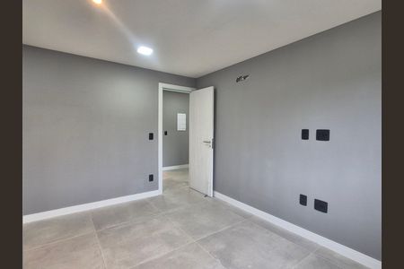 Casa de condomínio à venda com 265m², 4 quartos e 3 vagas