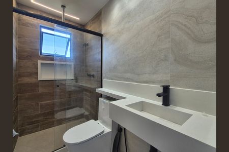Casa de condomínio à venda com 265m², 4 quartos e 3 vagas