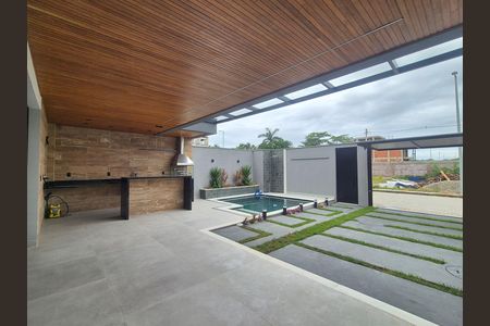 Casa de condomínio à venda com 265m², 4 quartos e 3 vagas