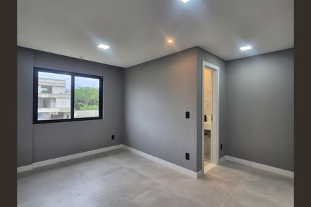 Casa de condomínio à venda com 265m², 4 quartos e 3 vagas