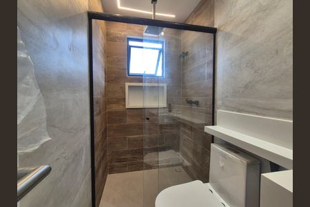 Casa de condomínio à venda com 265m², 4 quartos e 3 vagas