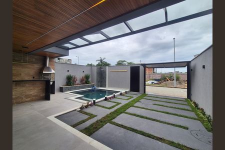 Casa de condomínio à venda com 265m², 4 quartos e 3 vagas