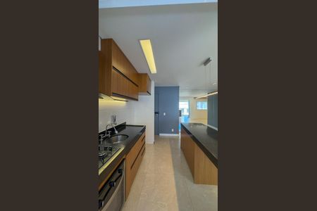 Apartamento à venda com 85m², 2 quartos e 2 vagasCozinha