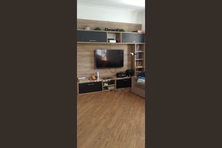 Sala  de apartamento para alugar com 3 quartos, 104m² em Jardim Tupanci, Barueri