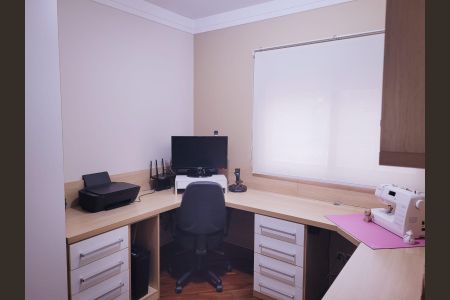 Apartamento à venda com 94m², 4 quartos e 2 vagasQuarto