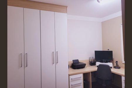 Apartamento à venda com 94m², 4 quartos e 2 vagasQuarto