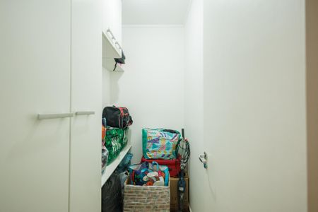 Apartamento para alugar com 178m², 2 quartos e 1 vagaDispensa