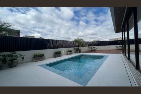 Casa de condomínio à venda com 297m², 4 quartos e 4 vagas Casa de condomínio à venda com 297m², 4 quartos e 4 vagasFoto 18