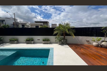 Casa de condomínio à venda com 297m², 4 quartos e 4 vagas Casa de condomínio à venda com 297m², 4 quartos e 4 vagasFoto 05