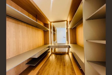 Casa de condomínio à venda com 297m², 4 quartos e 4 vagas Casa de condomínio à venda com 297m², 4 quartos e 4 vagasFoto 45