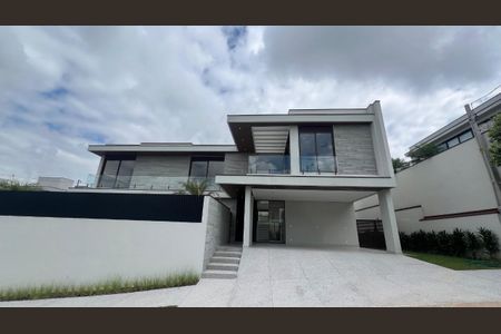 Casa de condomínio à venda com 297m², 4 quartos e 4 vagas Casa de condomínio à venda com 297m², 4 quartos e 4 vagasFoto 01