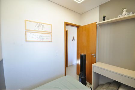 Quarto 1 de apartamento à venda com 2 quartos, 35m² em Vila Constança, São Paulo