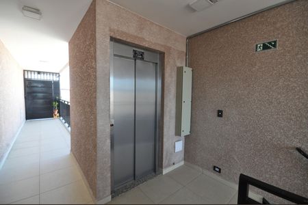 Apartamento à venda com 35m², 2 quartos e 1 vagaElevador