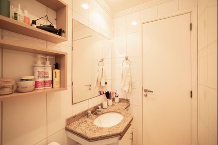 Apartamento à venda com 100m², 4 quartos e 2 vagasBanheiro