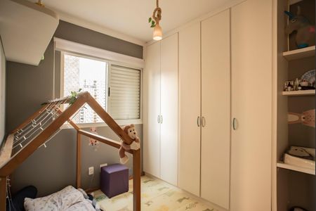 Apartamento à venda com 100m², 4 quartos e 2 vagasQuarto 2