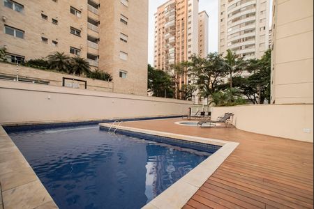 Apartamento à venda com 100m², 4 quartos e 2 vagasÁrea comum - Piscina