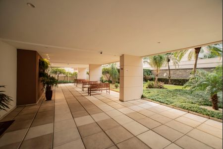 Apartamento à venda com 100m², 4 quartos e 2 vagasHall de entrada