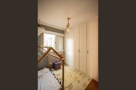 Apartamento à venda com 100m², 4 quartos e 2 vagasQuarto 2