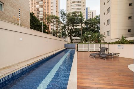 Apartamento à venda com 100m², 4 quartos e 2 vagasÁrea comum - Piscina