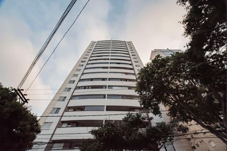 Apartamento à venda com 100m², 4 quartos e 2 vagasFachada