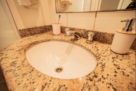 Apartamento à venda com 100m², 4 quartos e 2 vagasBanheiro da Suíte