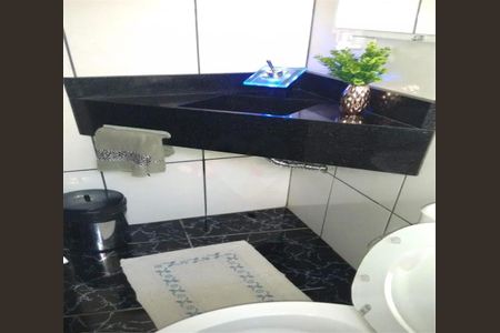 Casa à venda com 3 quartos, 200m² em Jardim Iporanga, São Paulo