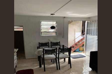 Casa à venda com 3 quartos, 200m² em Jardim Iporanga, São Paulo