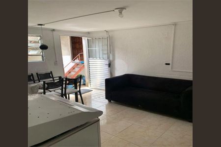 Casa à venda com 3 quartos, 200m² em Jardim Iporanga, São Paulo