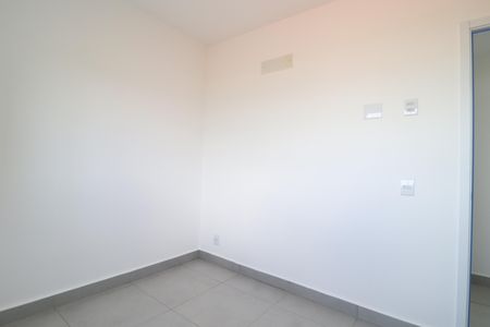 Apartamento para alugar com 81m², 3 quartos e 2 vagasQuarto 2