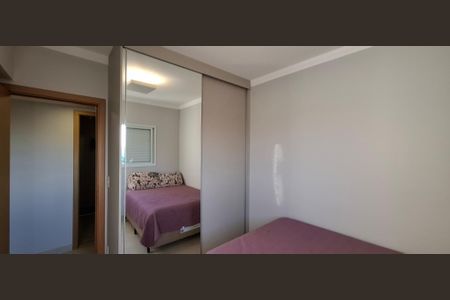 Apartamento para alugar com 73m², 2 quartos e 2 vagasQuarto