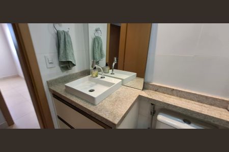 Apartamento para alugar com 73m², 2 quartos e 2 vagasBanheiro