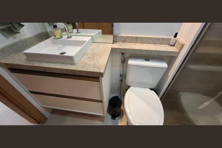 Apartamento para alugar com 73m², 2 quartos e 2 vagasBanheiro