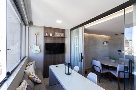 Varanda gourmet de apartamento para alugar com 3 quartos, 89m² em Castelo, Belo Horizonte