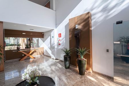 Apartamento para alugar com 89m², 3 quartos e 2 vagas Apartamento para alugar com 89m², 3 quartos e 2 vagasHall social
