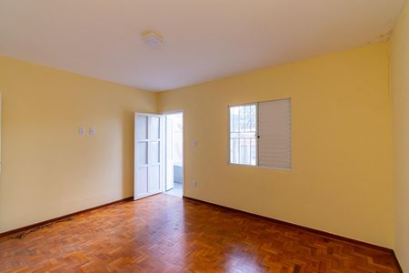 Quarto 1 de casa para alugar com 2 quartos, 200m² em Vila São José, São Paulo