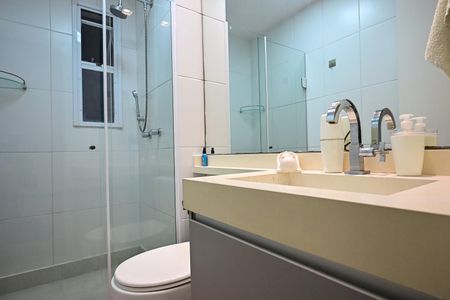 Apartamento à venda com 64m², 3 quartos e 2 vagasBanheiro