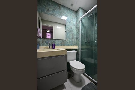 Apartamento à venda com 64m², 3 quartos e 2 vagasBanheiro Suíte 