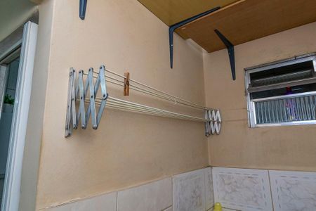 Casa para alugar com 45m², 2 quartos e 1 vagaÁrea de Serviço