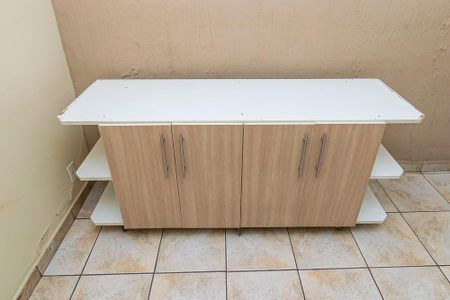 Casa para alugar com 45m², 2 quartos e 1 vagaSala - Aparador